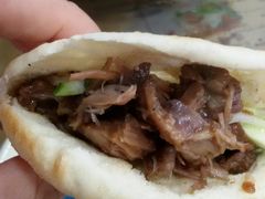 扒猪脸火勺-北京龙庆四季香农家饭庄·灶台鱼·碳烤虹鳟鱼(龙庆峡店)