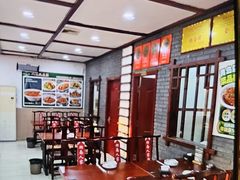-湖南人家湘菜馆(镇江路店)