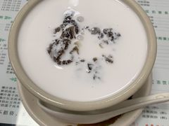椰汁西米露桃胶-仁信双皮奶(东川路店)