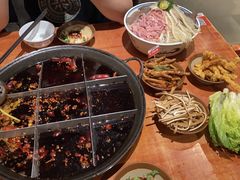 -周小明火锅(黑金冠社区店)