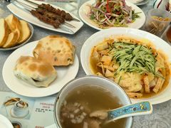 -汗腾格里·风味餐厅(新疆驻京办店)