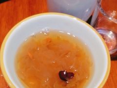 -休记光头香辣蟹干锅(绵竹店)