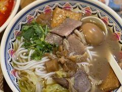 -鑫花溪牛肉米粉(人民广场店)