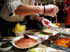 -海底捞火锅鲜切牛肉主题店(长寿路店)