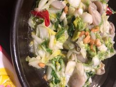 手捏菜炒蘑菇-新白鹿餐厅(爱琴海购物中心店)