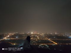 -鬼笑石后山停车场