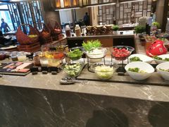 自助调料区-康莱德酒店·美庭自助餐厅