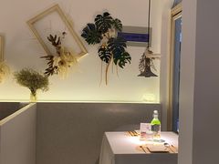 -春树下·树屋花房西餐厅(罍街AS1980店)