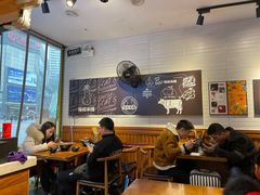 大堂-渝和喵叔米线(南坪万达店)