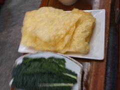 -乡土黄·鲜牛肉火锅·小龙虾(兴业街店)