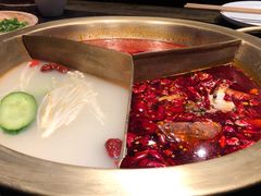 三味儿锅底-周师兄大刀腰片火锅(洪崖洞旗舰店)