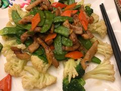 -东豪园林海鲜酒家(南港路辅路店)