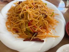 -苏莱特色牛骨滩羊手抓馆(长城东街总店)