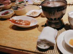 -雍和会海鲜姿造自助(湖东路店)