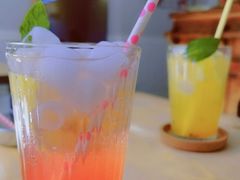 草莓气泡水-吃饼人西餐(南开店)