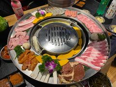 -哈哈碳都·牛肋条无限自助烤肉(宝龙店)