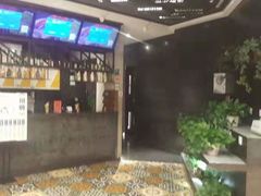 -徽湘园和马路串串火锅