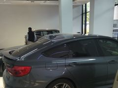 -上海宝信宝马4S店