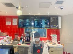 -85度C(生甜甜圈研究工坊·上海平凉店)