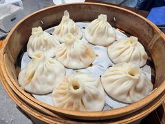 -莱莱小笼·乔艾