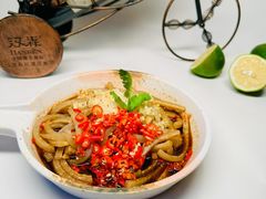 -依呀呀ktv烧烤小串(中山西路店)
