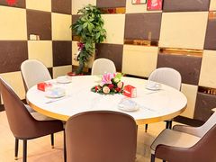 -尚品海鲜肥牛自助火锅(湖明店)