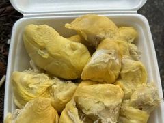 -淡滨尼广场