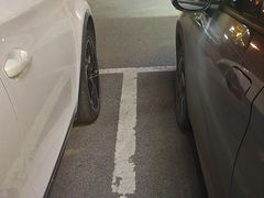 -力力渔港涉外店