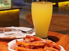 -三勾JJJ Burger&Coffee(梅溪湖店)