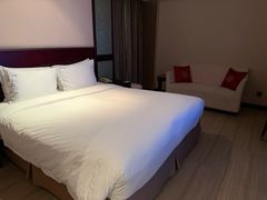 -上海虹桥西郊假日酒店