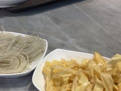 -光头药膳鸡(莱茵小镇店)