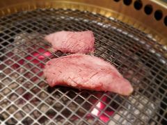-铭牛烧肉·和牛海鲜自助(高新月牙湖店)