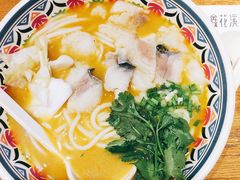 -鑫花溪牛肉米粉(人民广场店)