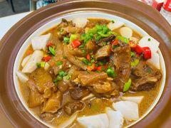 牛腩烧牛筋-一品味庄·地标武昌鱼·藕汤湖北菜(黄鹤楼店)