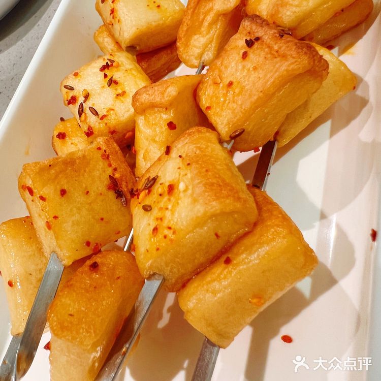 米饭🍚、饮料🥤、零食都是免费🆓自取，应了那句话该省省、该花花