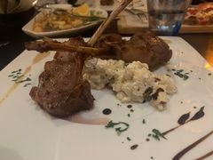 -卡佩罗意大利餐厅及酒吧Al Cappello Trattoria