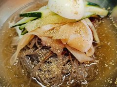 -许哥东北烧烤·铁丳烤串·宫后夹肉(繁花中心店)
