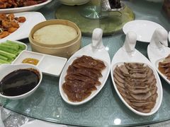 -大鸭梨烤鸭店(金顶街店)