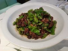 -阿瓦山寨·湘菜现炒·剁椒鱼头王(咸阳总店)