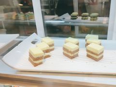 -金滏山烤肉·海鲜·火锅自助餐厅(襄阳万达店)