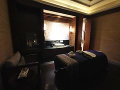 -三亚湾海居铂尔曼度假酒店