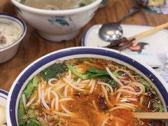 -云阿蛮云南生烫牛肉米线(奉贤路店)