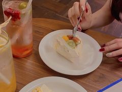 -HOLIDAY休日(后田垟巷店)