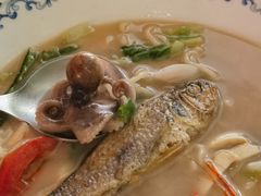 -霆记海鲜·只为这碗面(滨江店)