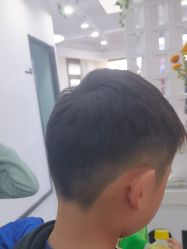 -V7 HAIR SALON