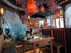 -荷塘秋月·本帮江浙菜(国权路店)