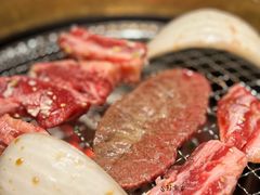-山川小町·极番烧肉(新地假日广场店)