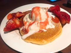 -Pancakes on the rocks(Darling Harbour)