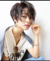 -首脑美发沙龙