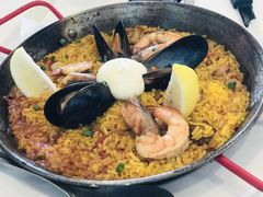 -Cha Cha's Beach Cafe